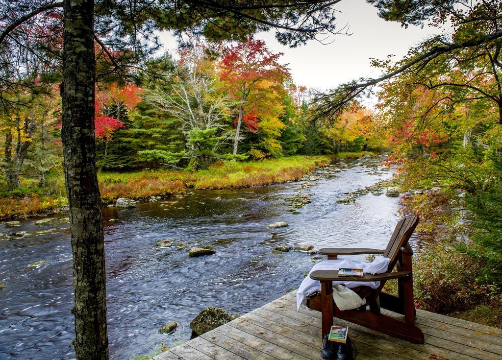 Trout Point Lodge Of Nova Scotia East Kemptville Exterior foto